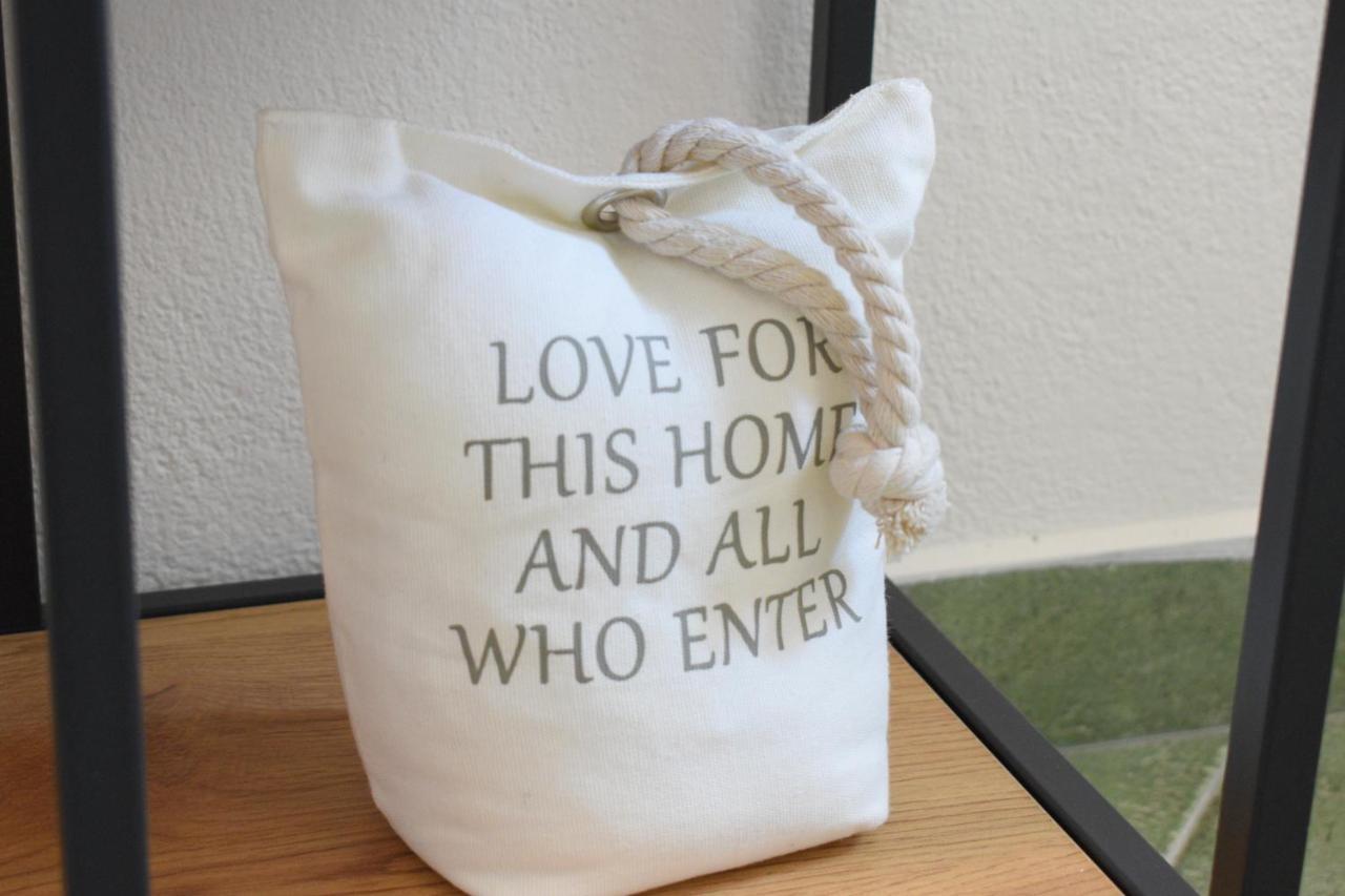 Feels Like Home Studio Apartments - Flh Albania Tirana Esterno foto