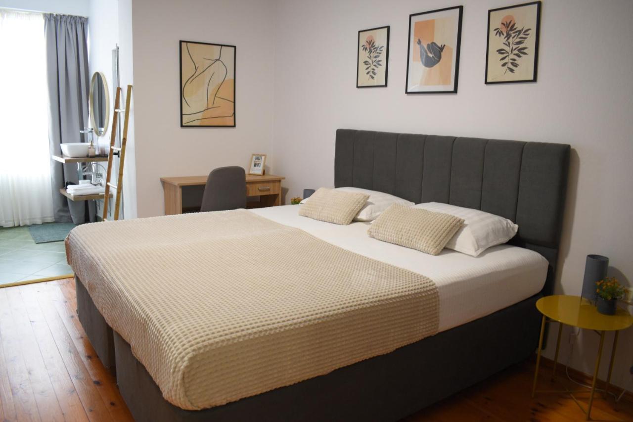 Feels Like Home Studio Apartments - Flh Albania Tirana Esterno foto