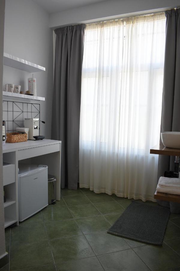 Feels Like Home Studio Apartments - Flh Albania Tirana Esterno foto
