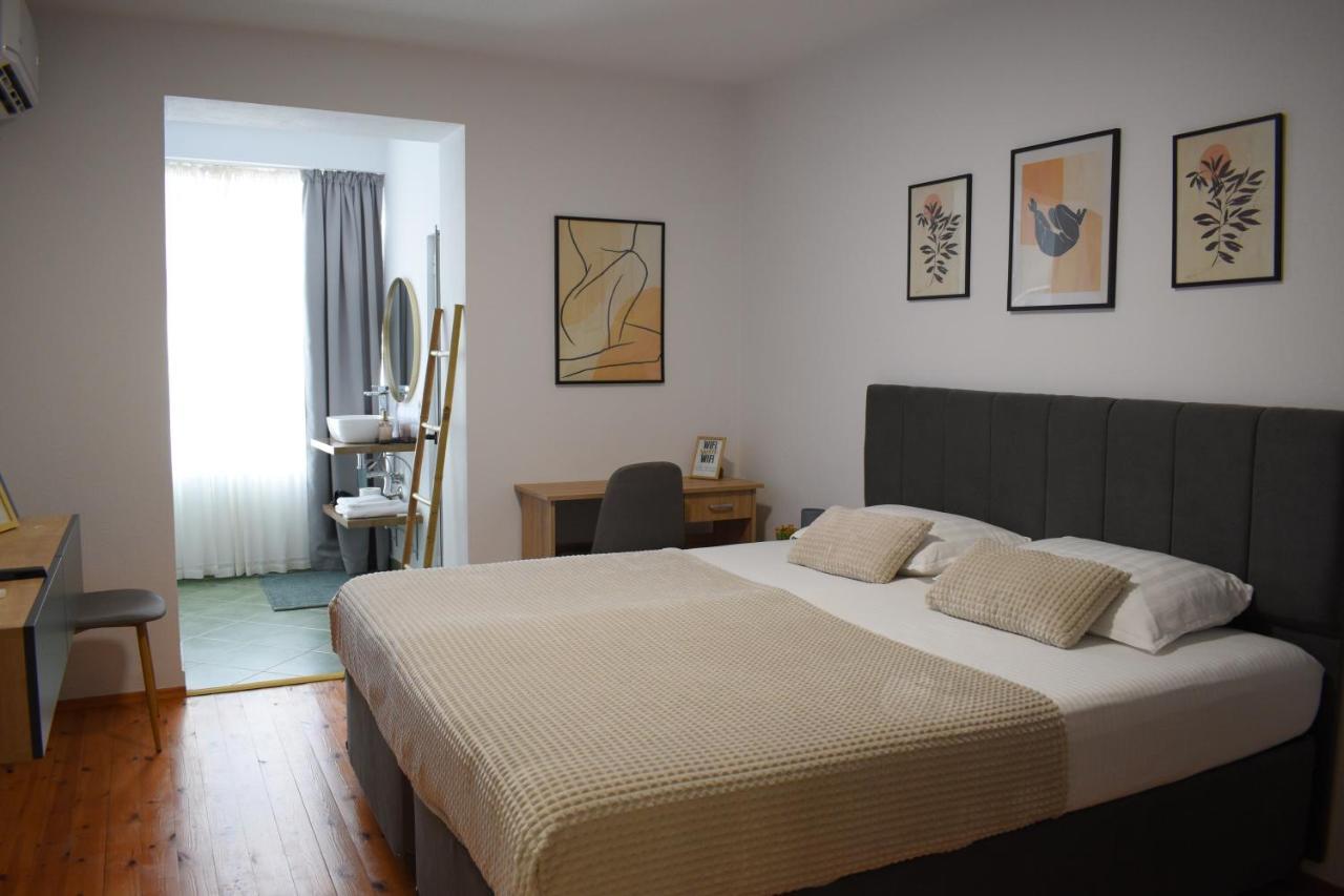 Feels Like Home Studio Apartments - Flh Albania Tirana Esterno foto